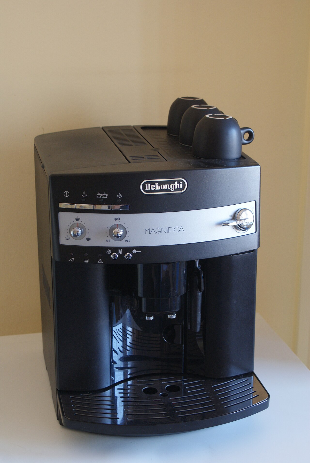 Meilleure machine à café à grain Jura 2026 : comparatif E8, ENA 8, S8 et Z10